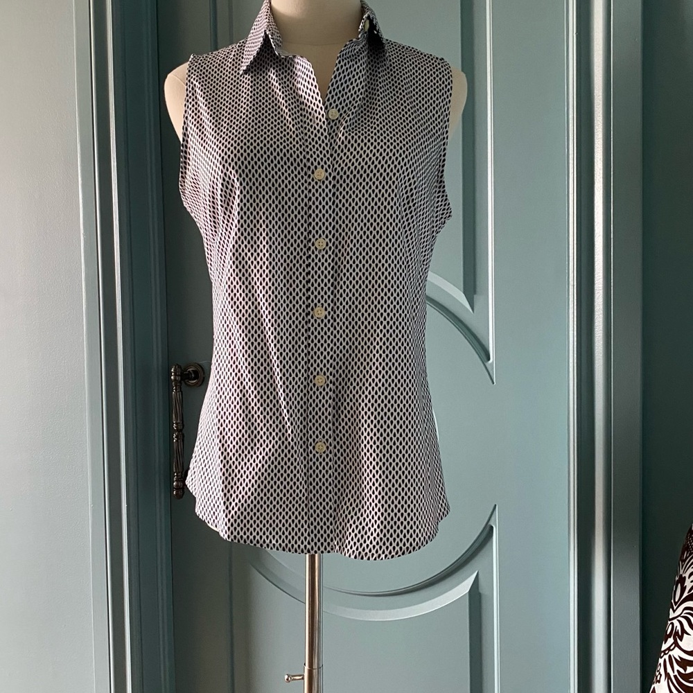 Banana Republic Non Iron Sleeveless Blouse Size 8